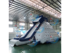 Iceberg inflable del agua