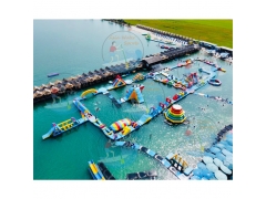 Parque acuático inflable con obstáculos, playa, equipo para parque acuático